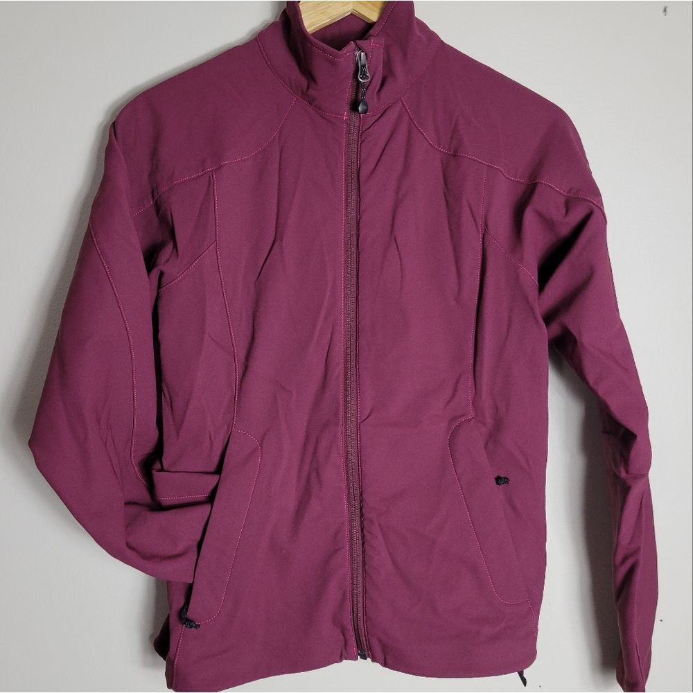 Outdoor Research Ladies Light Jacket in Burgundy Sz M